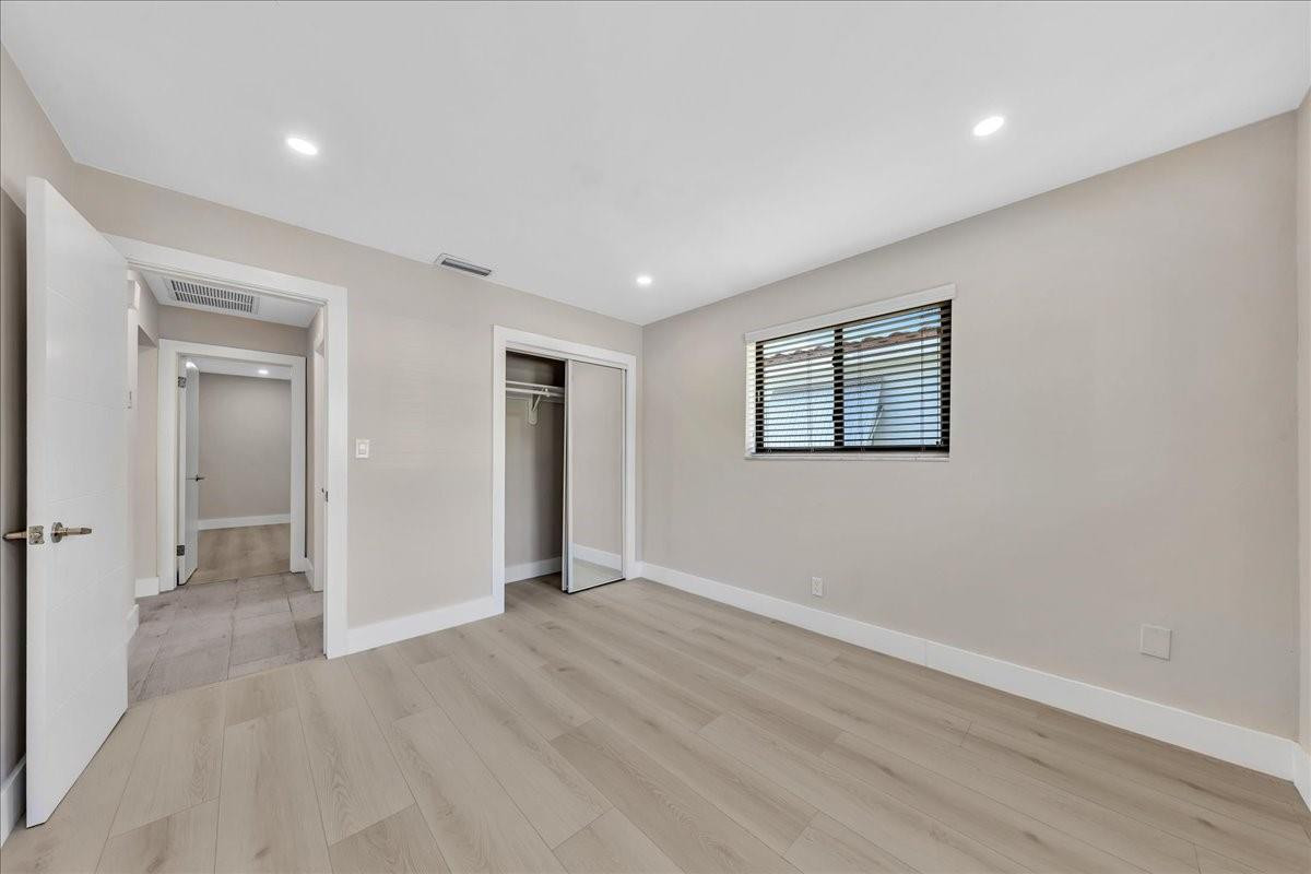 1004 Johnson St Hollywood, FL 33019