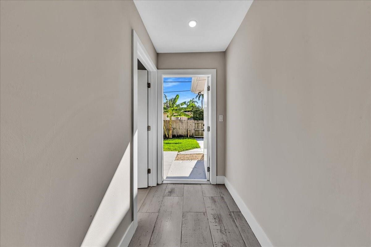 1004 Johnson St Hollywood, FL 33019