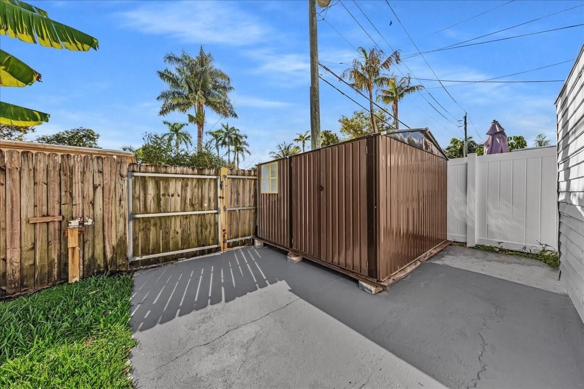 1004 Johnson St Hollywood, FL 33019