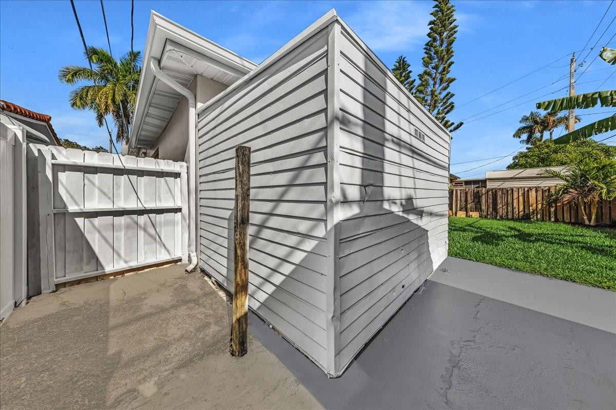 1004 Johnson St Hollywood, FL 33019