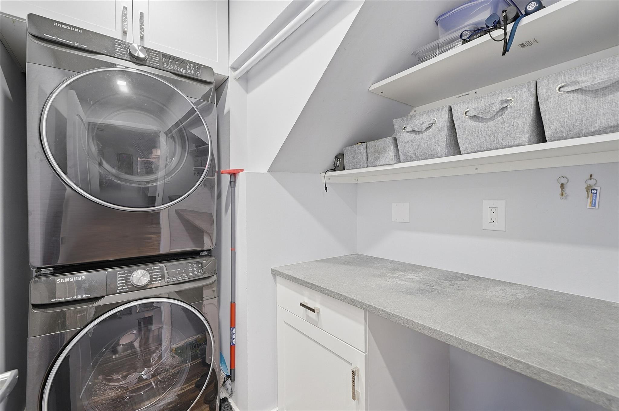 261 NE 16th #305 Fort Lauderdale, FL 33305