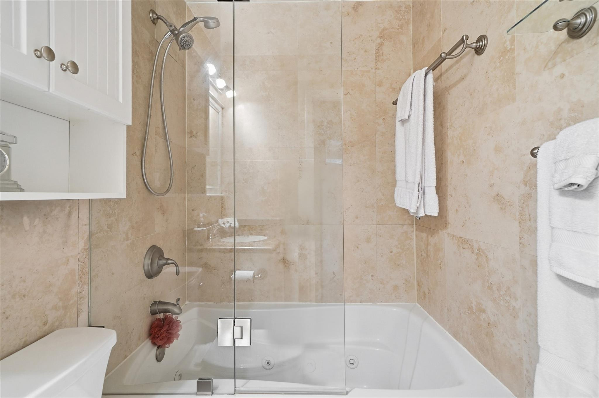 261 NE 16th #305 Fort Lauderdale, FL 33305