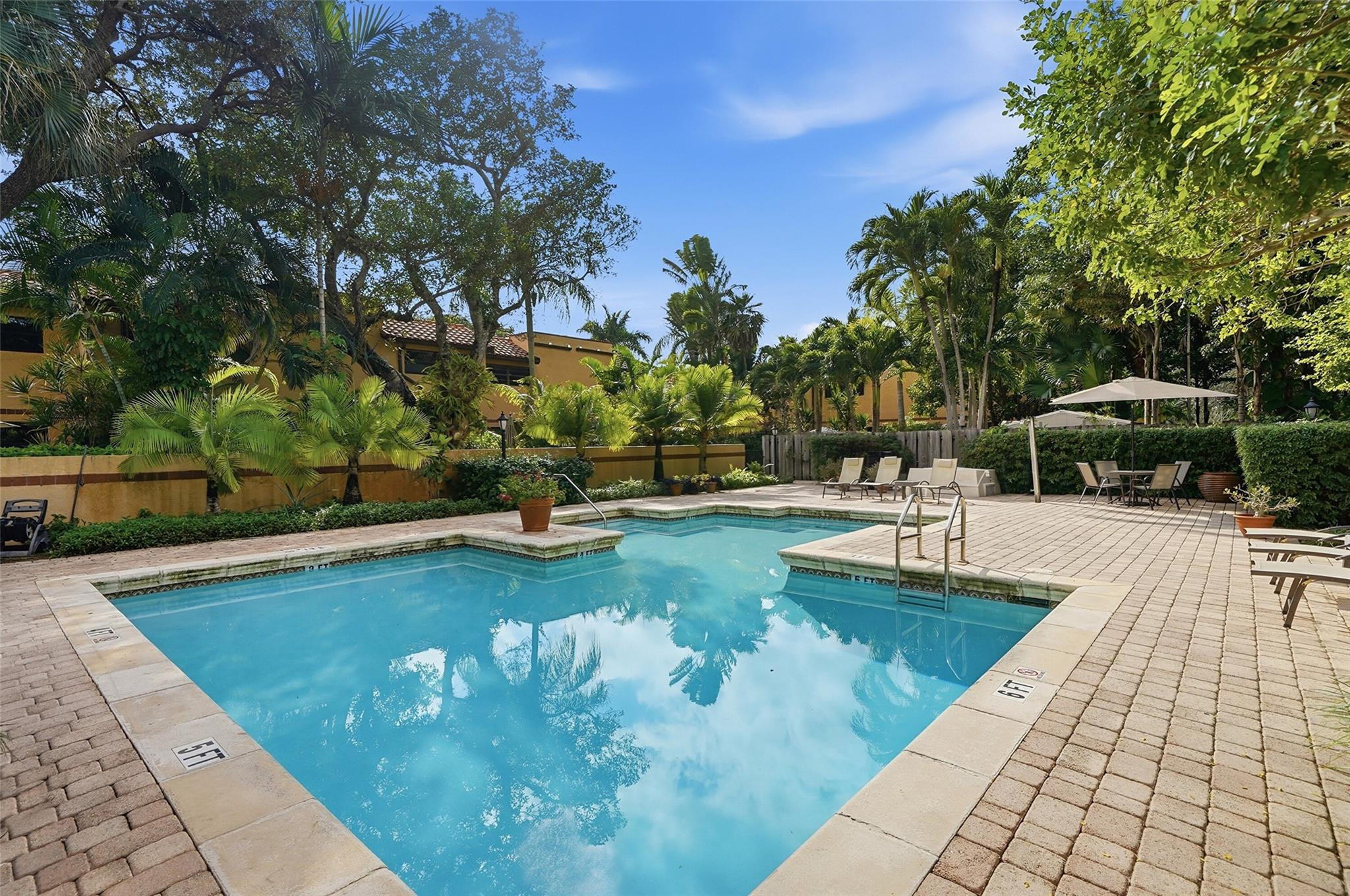 261 NE 16th #305 Fort Lauderdale, FL 33305