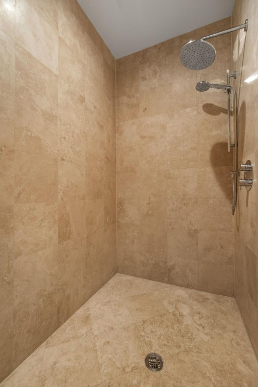 1121 Madruga #201 Coral Gables, FL 33146