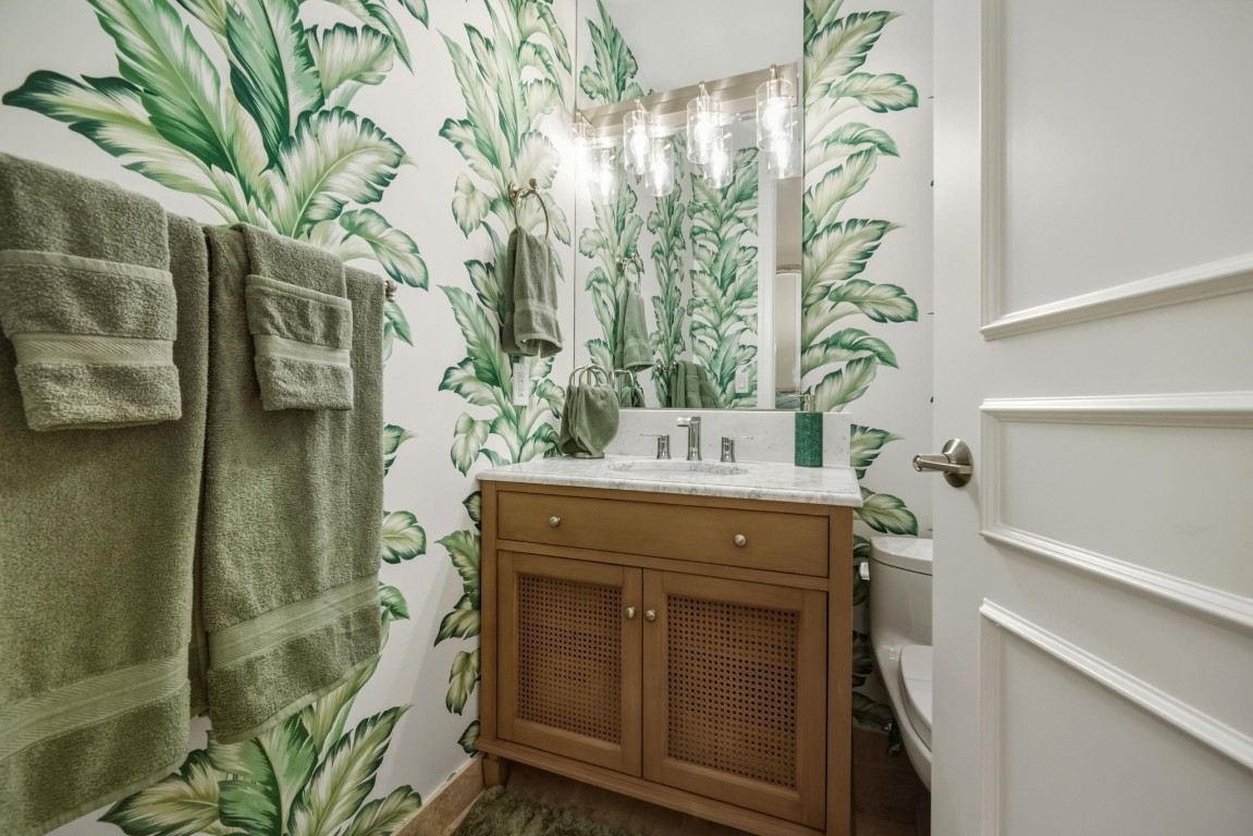 1121 Madruga #201 Coral Gables, FL 33146