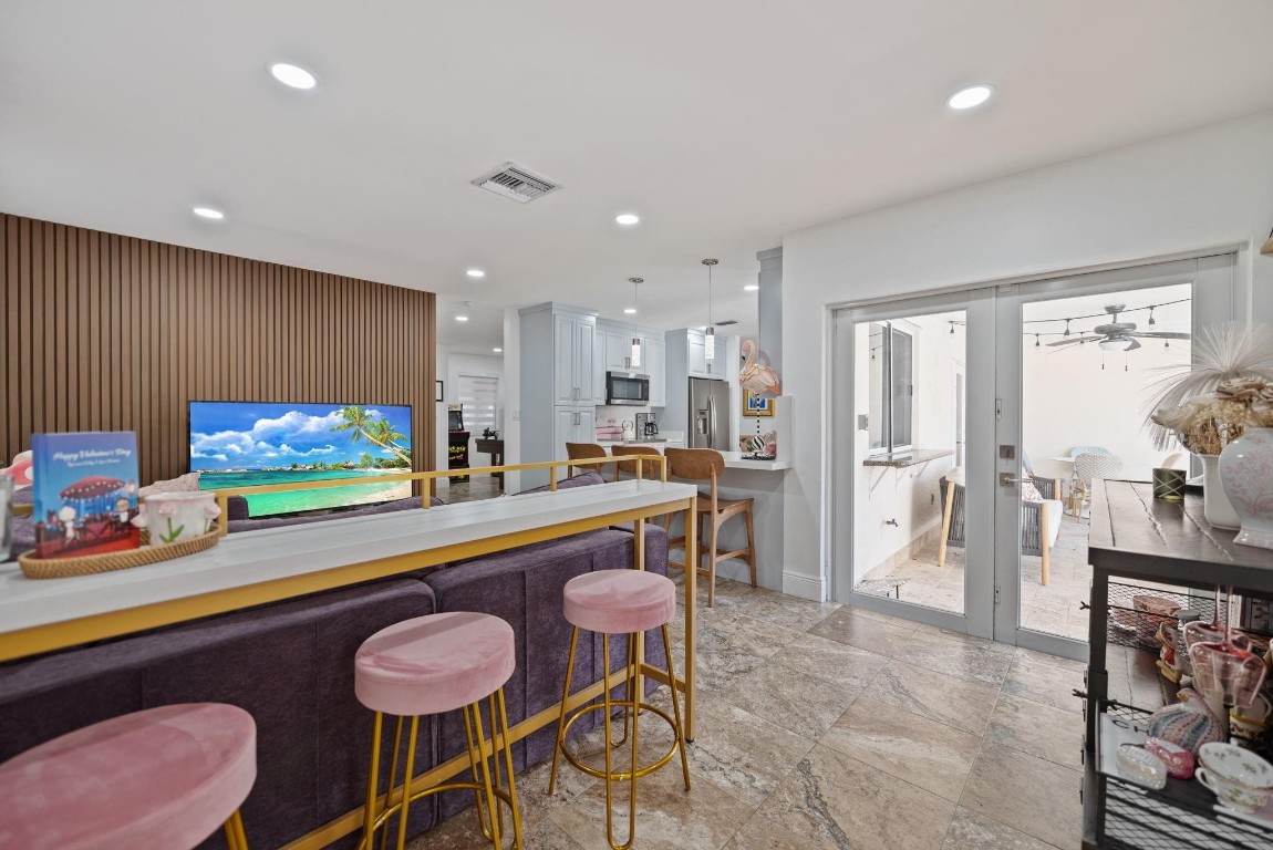 6320 Pent Miami Lakes, FL 33014