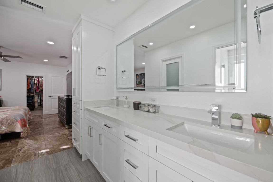 6320 Pent Miami Lakes, FL 33014