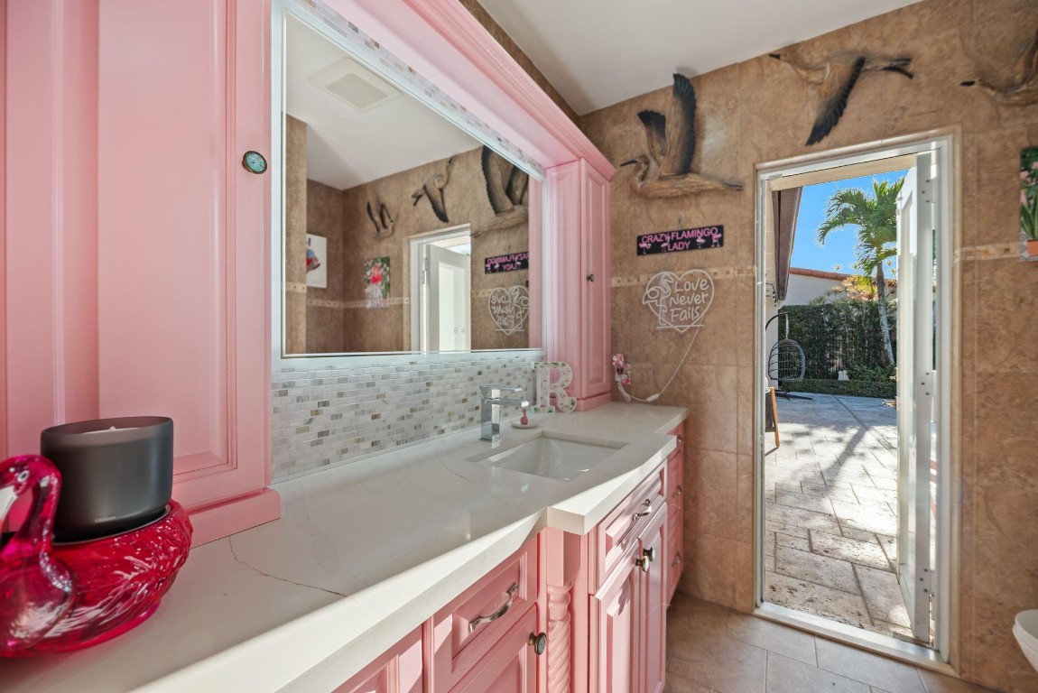 6320 Pent Miami Lakes, FL 33014