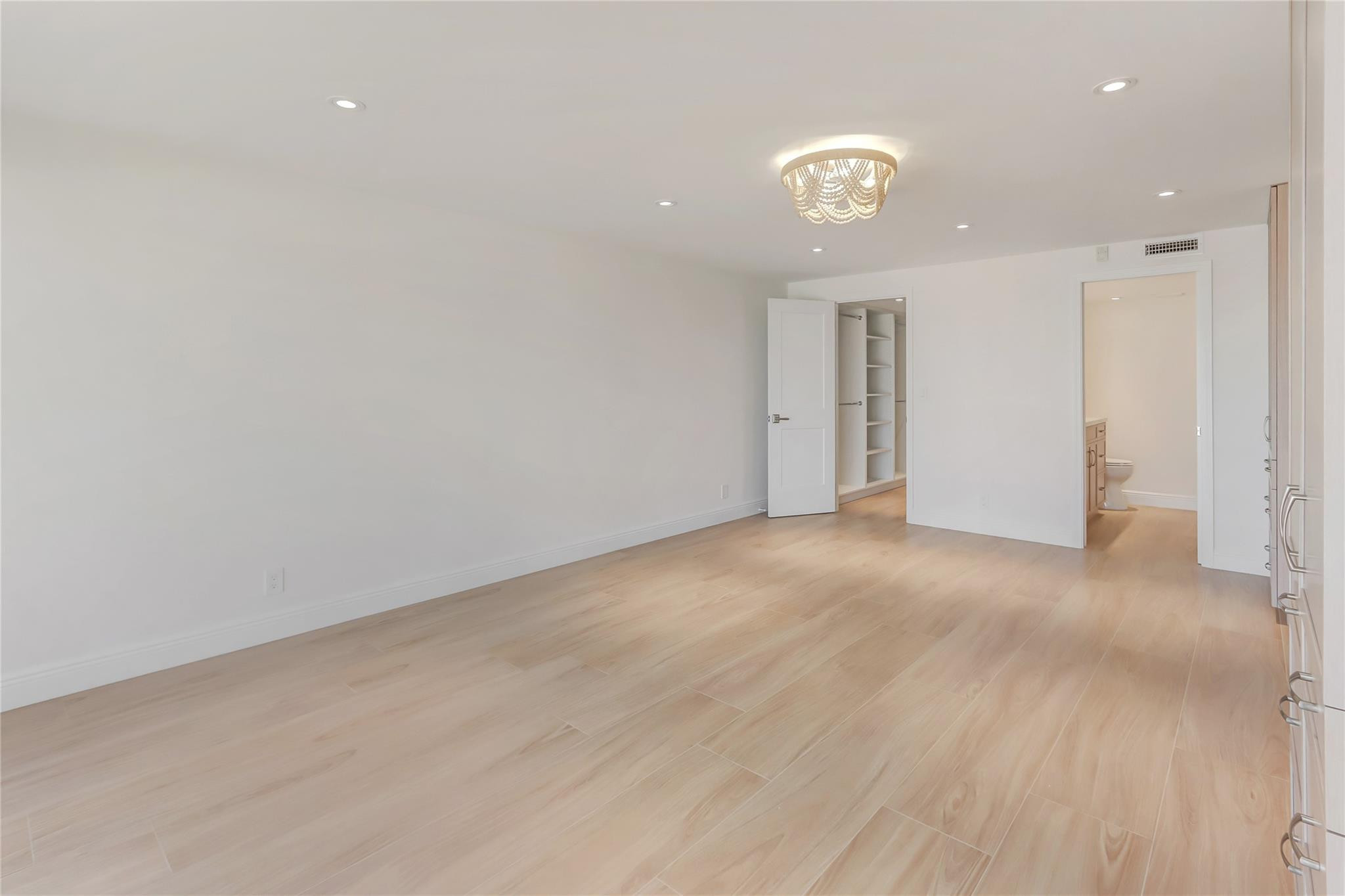 1710 S Ocean #202 Fort Lauderdale, FL 33316