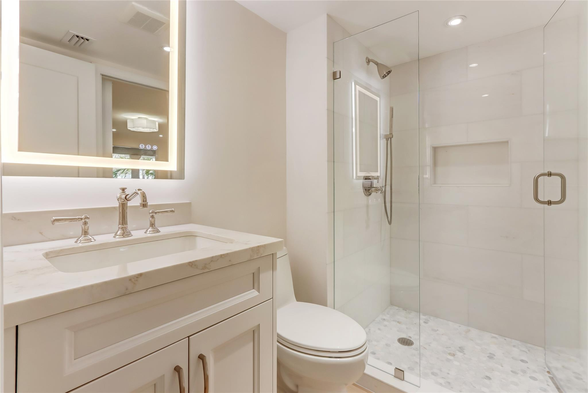 1710 S Ocean #202 Fort Lauderdale, FL 33316