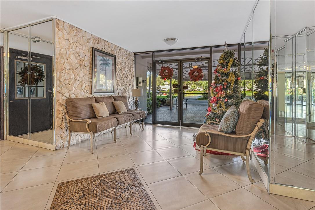 3100 N Palm Aire #406 Pompano Beach, FL 33069