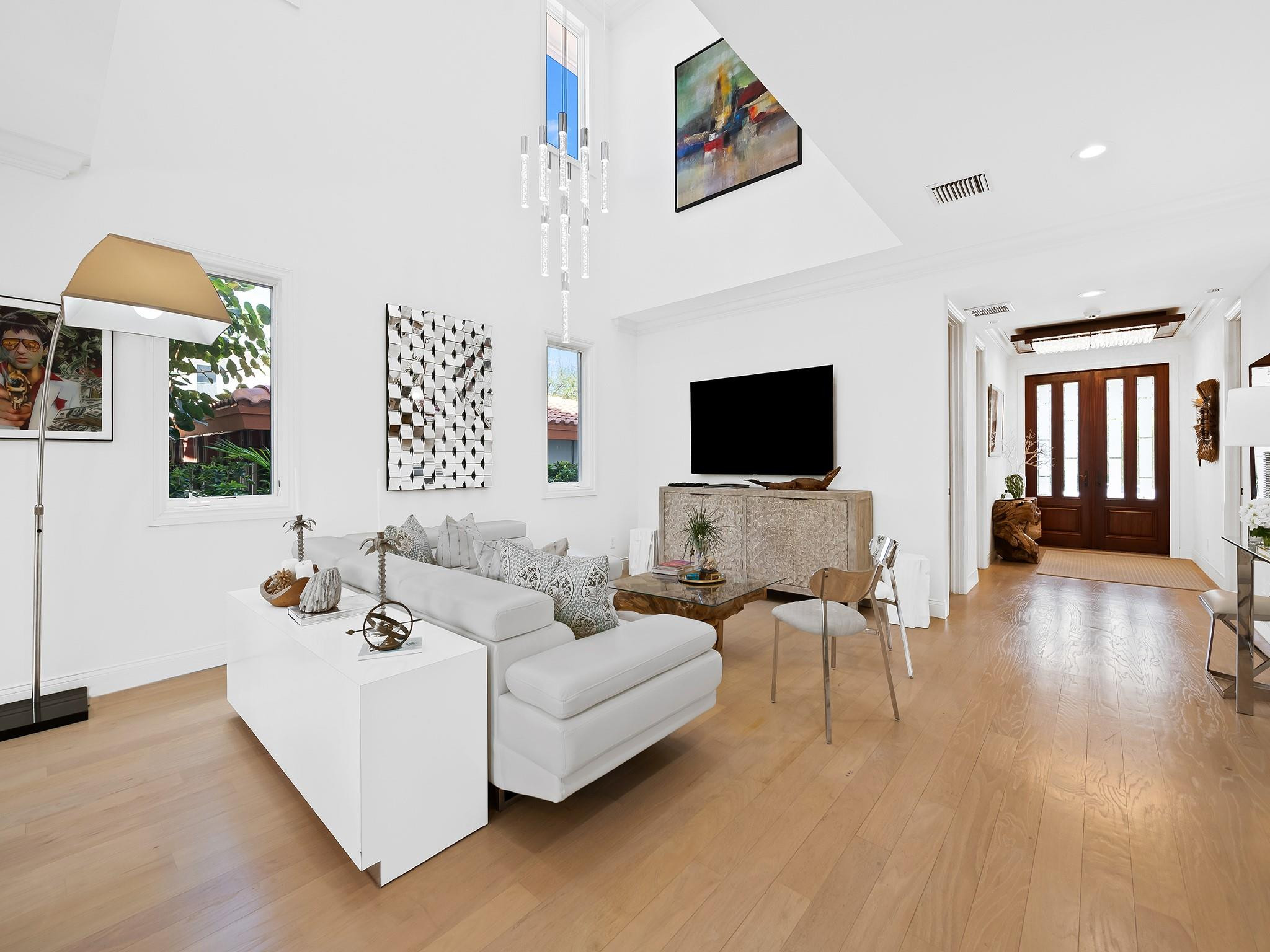 717 Solar Isle Fort Lauderdale, FL 33301