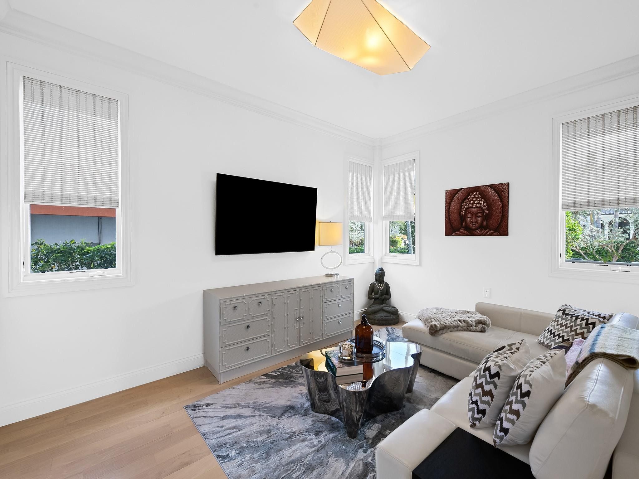 717 Solar Isle Fort Lauderdale, FL 33301