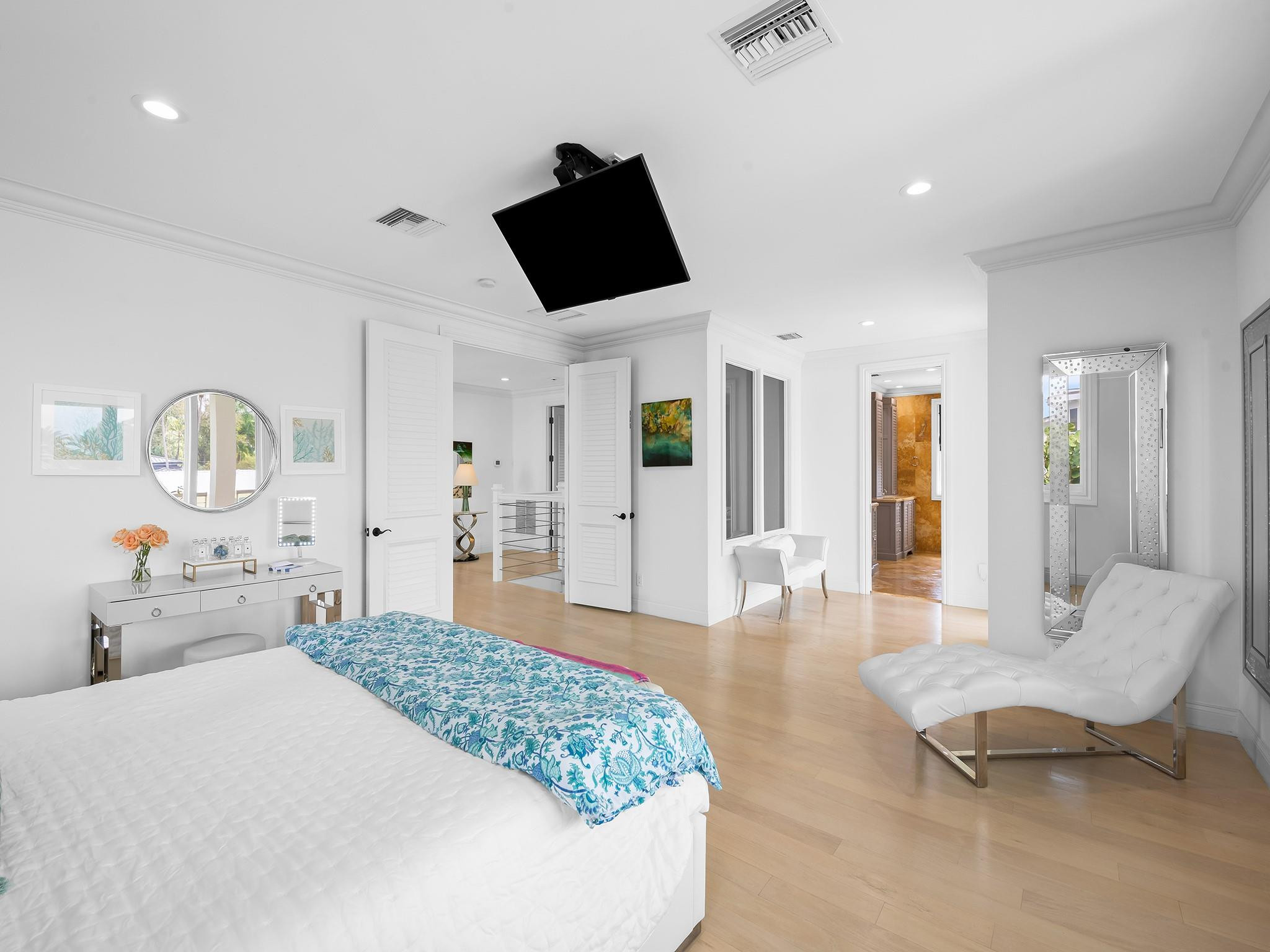 717 Solar Isle Fort Lauderdale, FL 33301