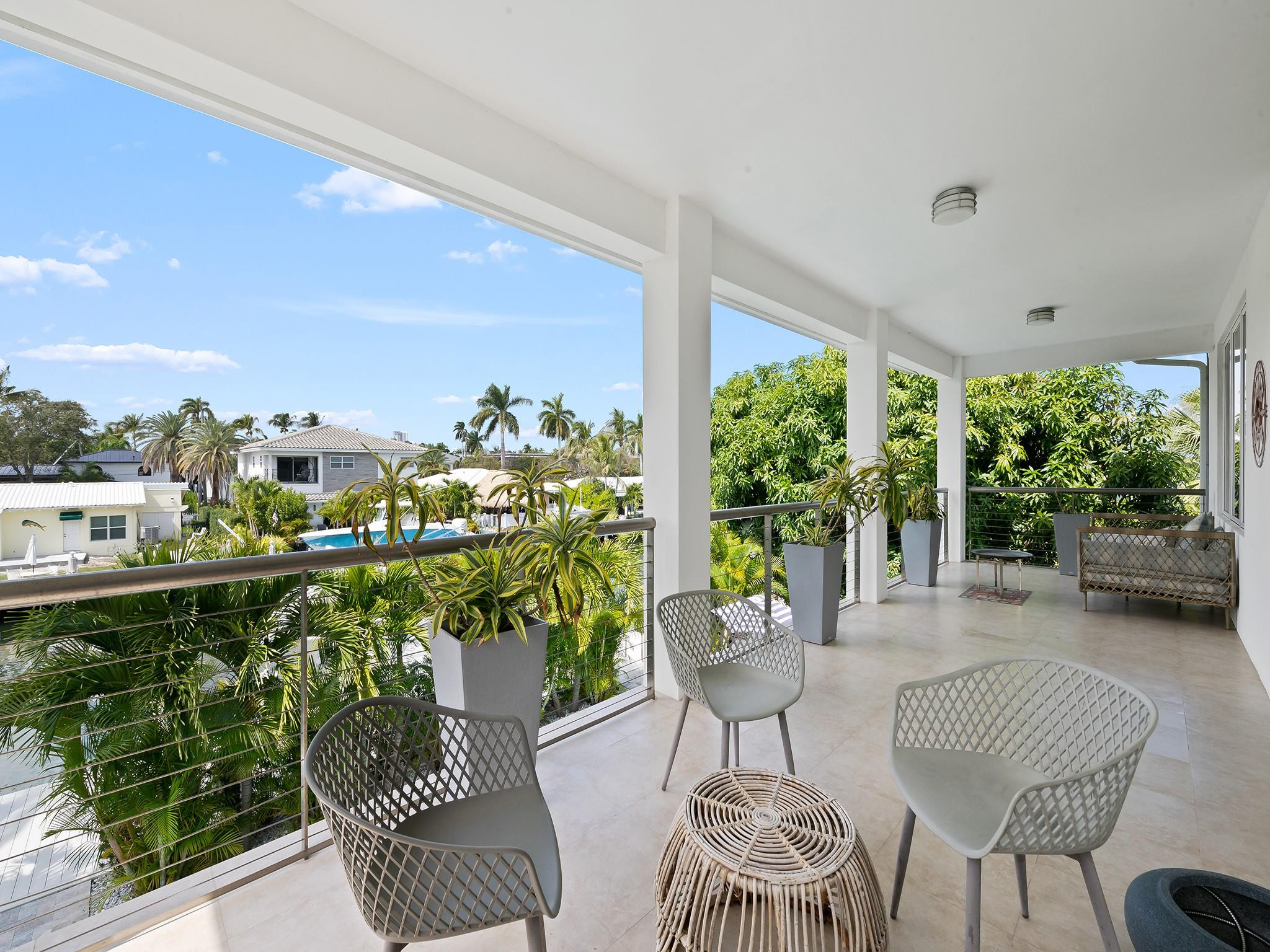 717 Solar Isle Fort Lauderdale, FL 33301