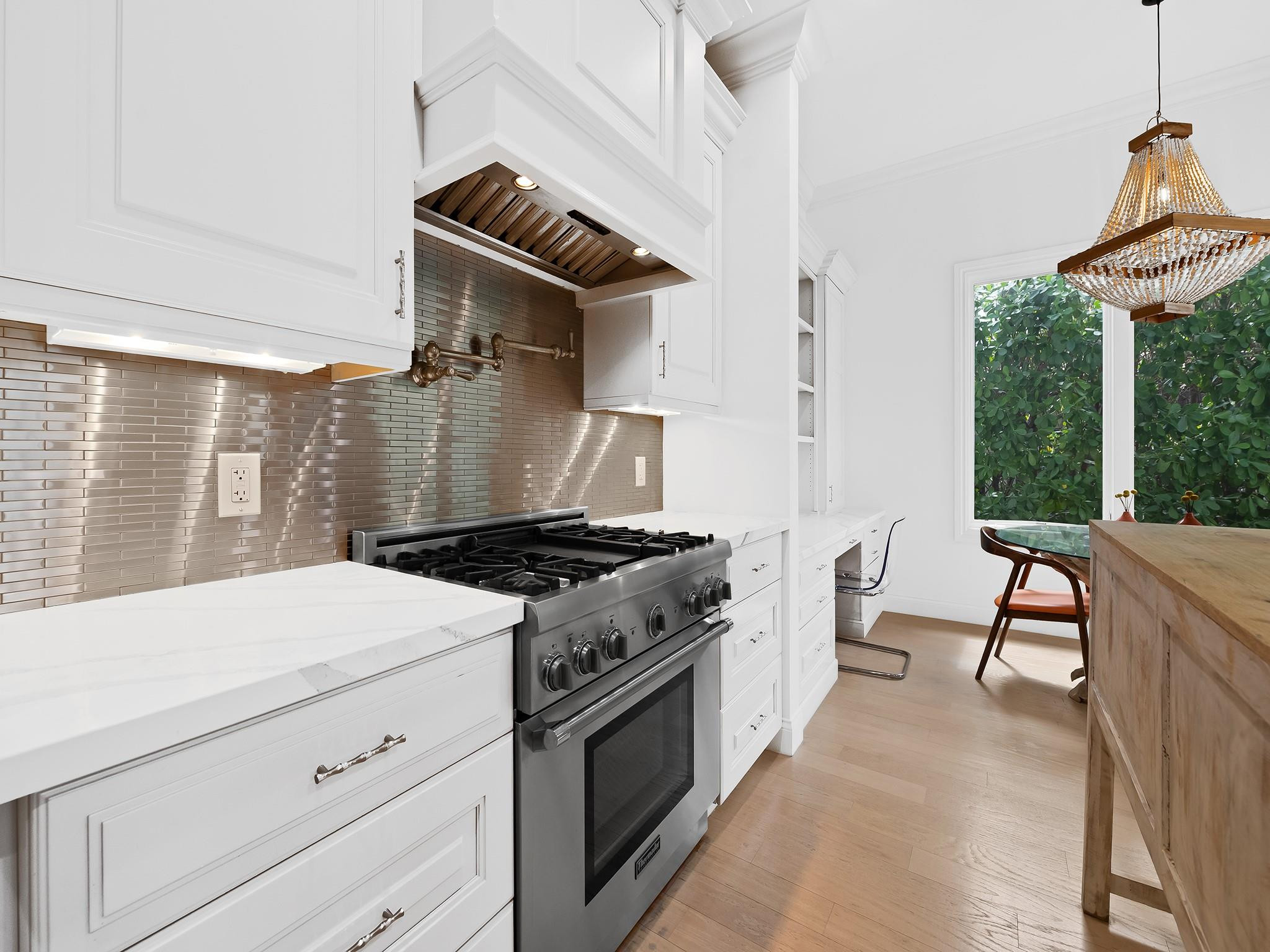 717 Solar Isle Fort Lauderdale, FL 33301