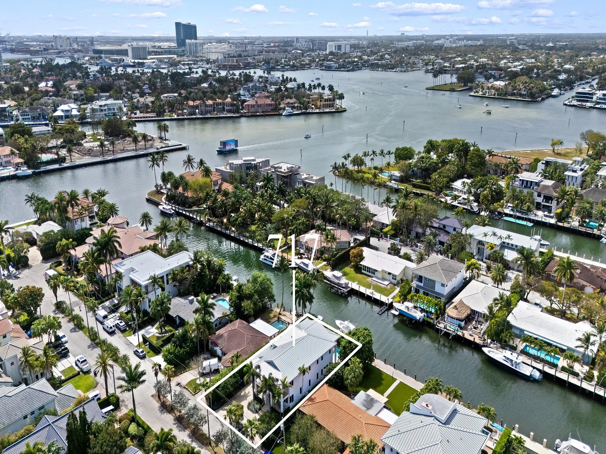 717 Solar Isle Fort Lauderdale, FL 33301