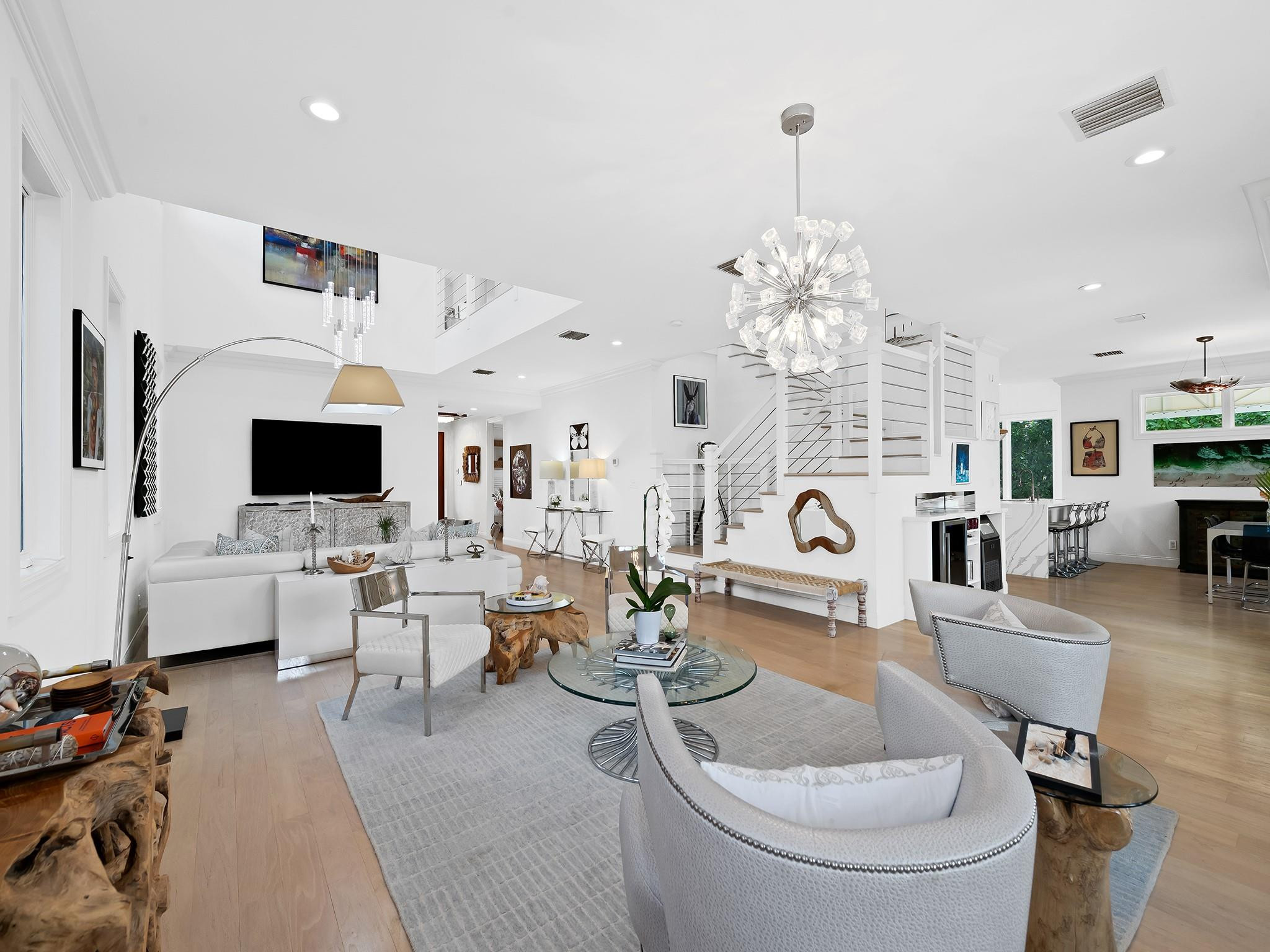 717 Solar Isle Fort Lauderdale, FL 33301