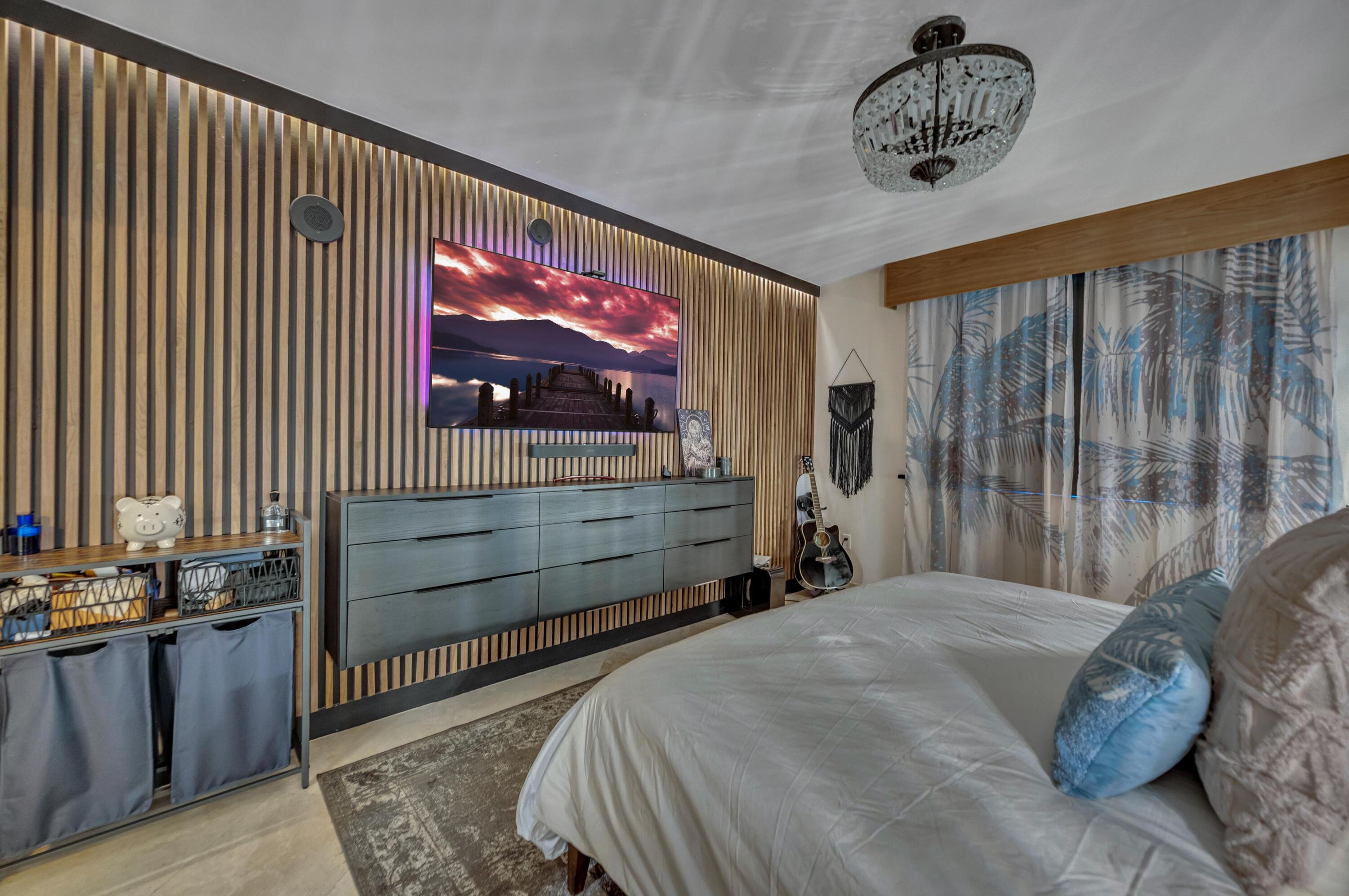 image The Cosmopolitan53