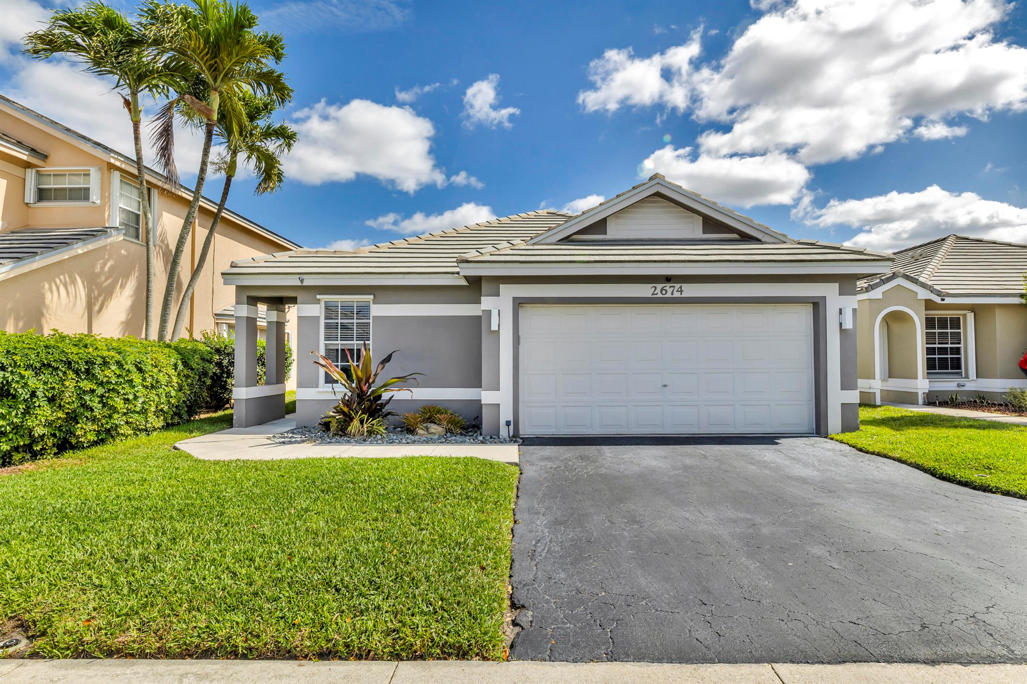 2674 Pinewood Ct