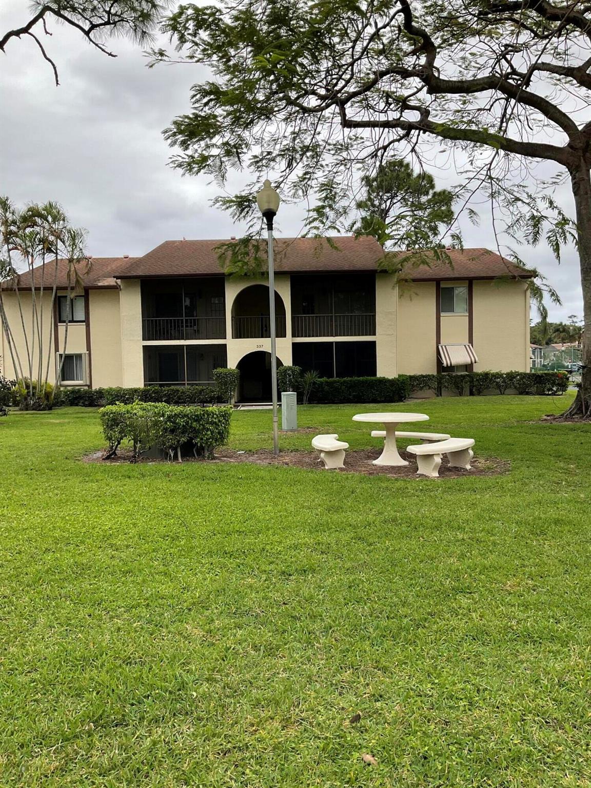 337 Knotty Pine Cir #B-1