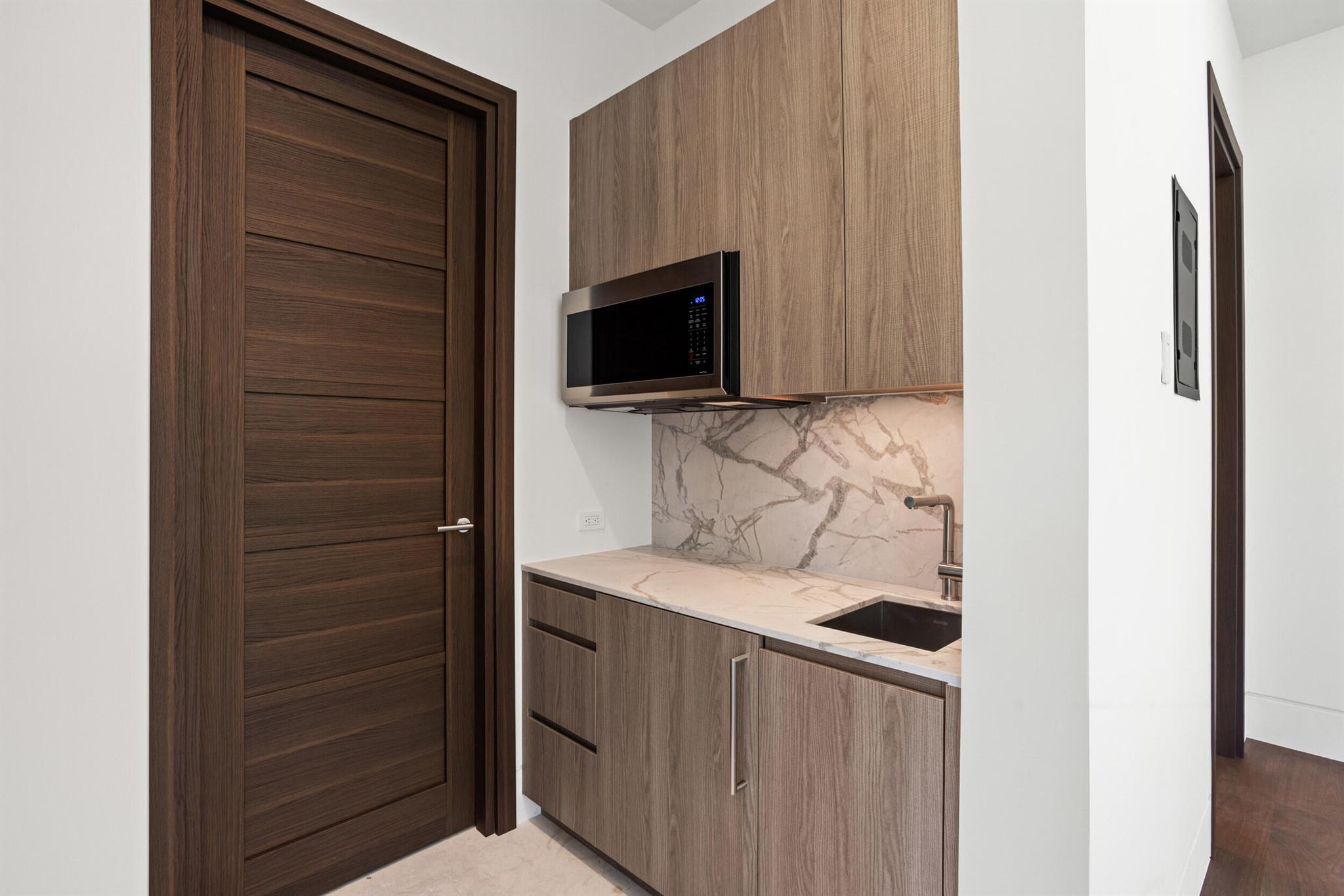 228 Bears Clb Dr Jupiter, FL 33477