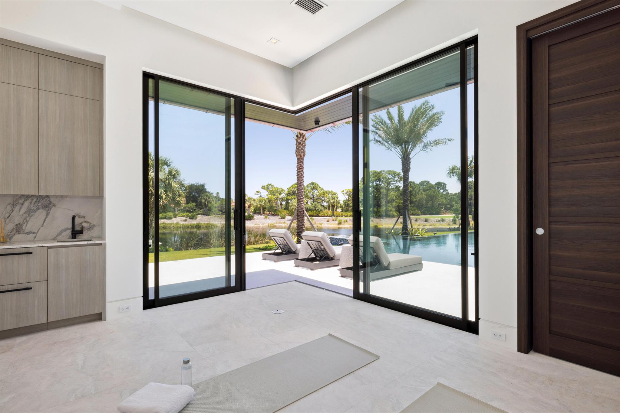 228 Bears Clb Dr Jupiter, FL 33477