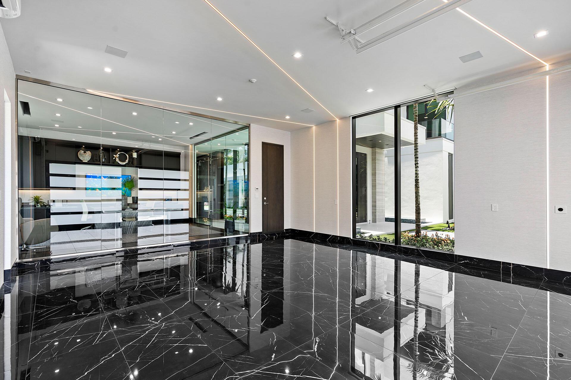 372 E Alexander Palm Rd Boca Raton, FL 33432