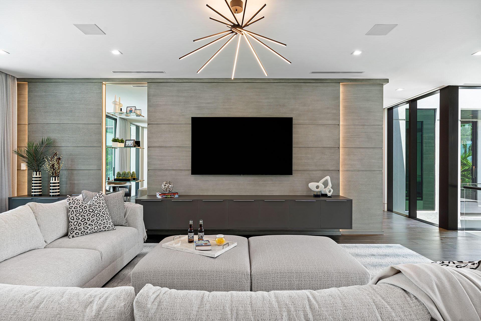 372 E Alexander Palm Rd Boca Raton, FL 33432