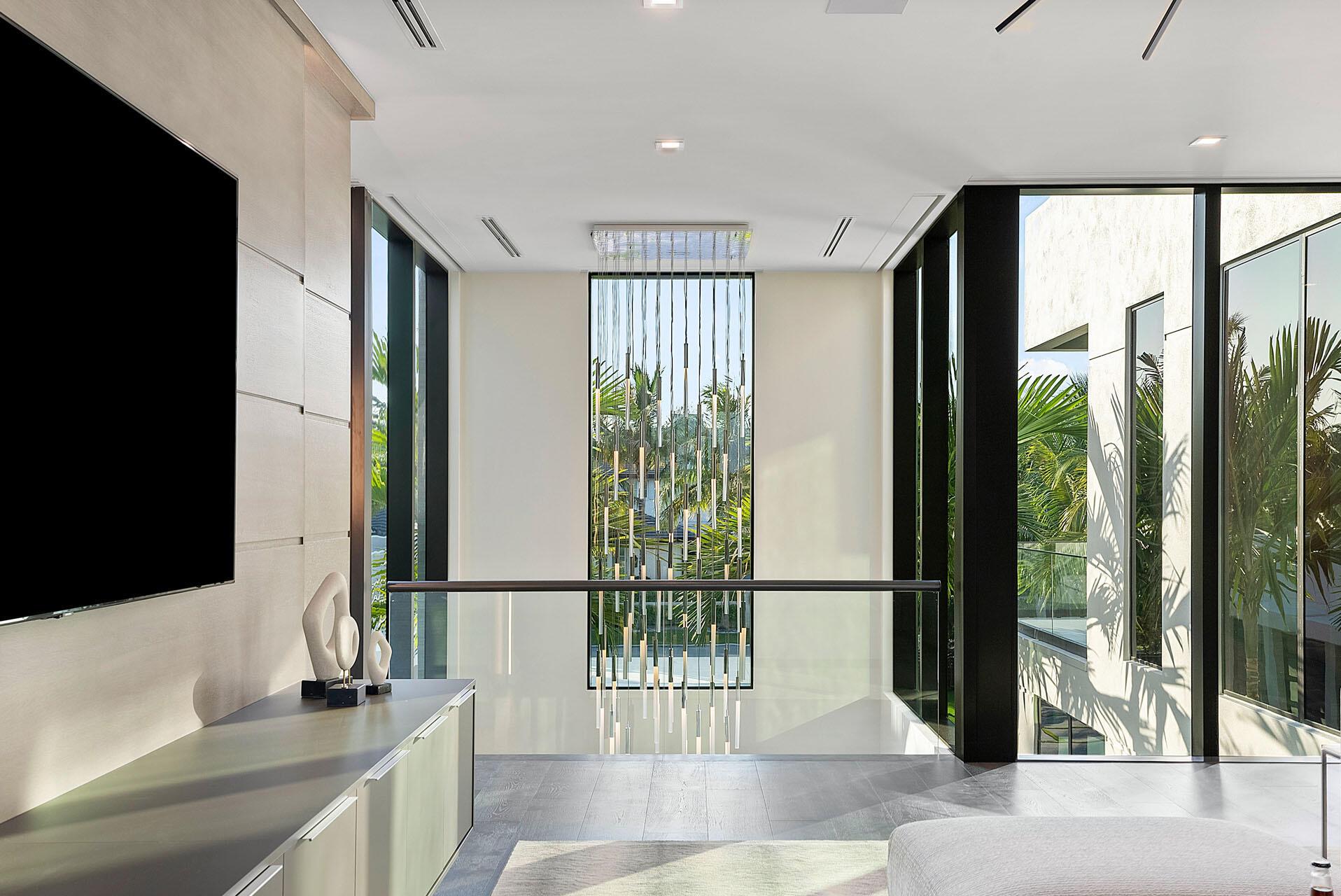 372 E Alexander Palm Rd Boca Raton, FL 33432