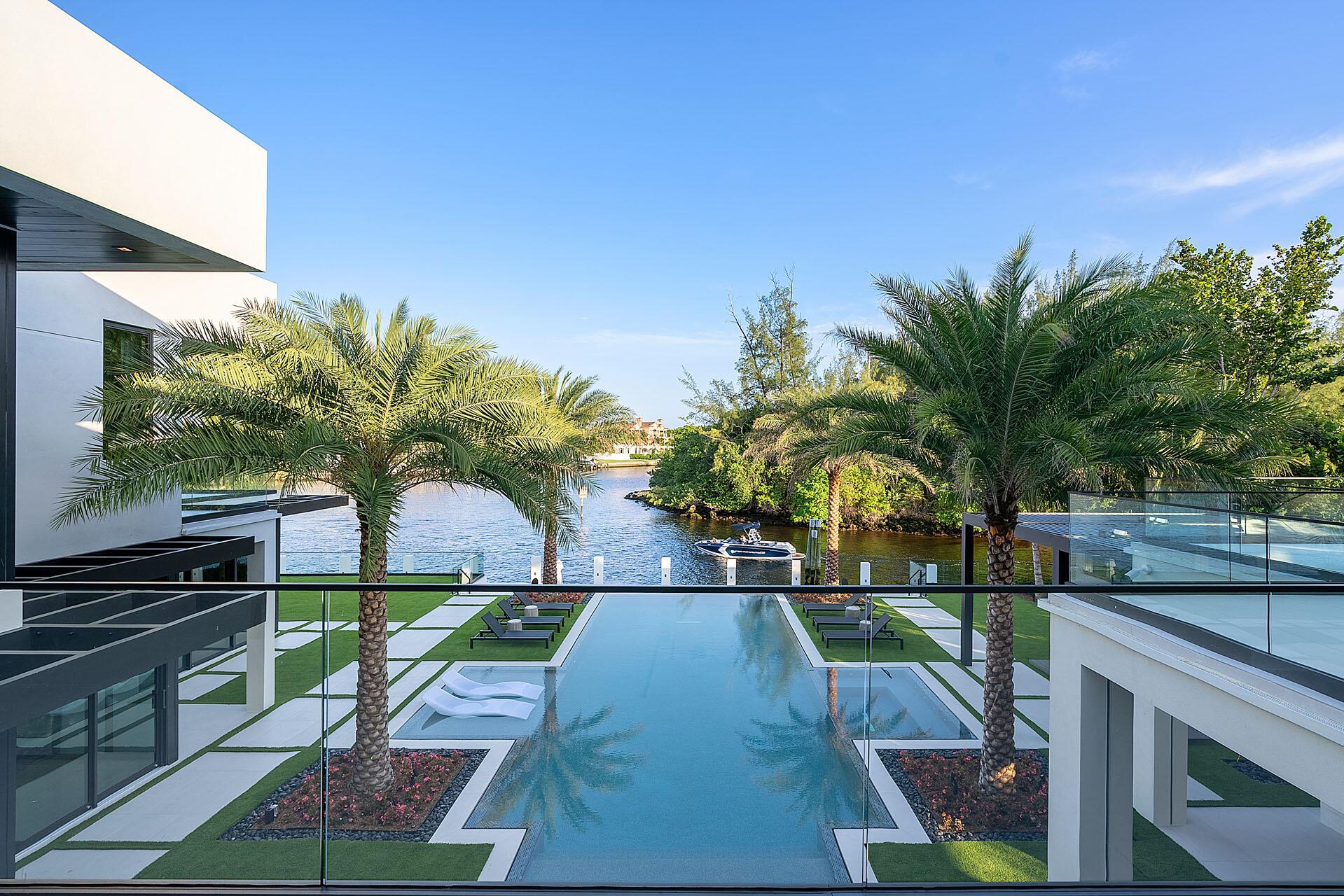 372 E Alexander Palm Rd Boca Raton, FL 33432