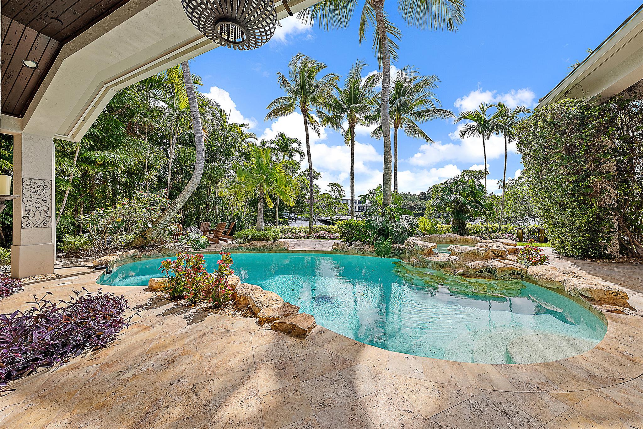 19028 SE Windward Is Ln Jupiter, FL 33458