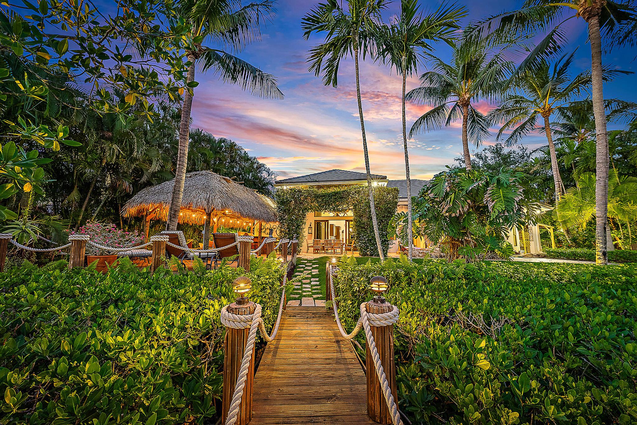 19028 SE Windward Is Ln Jupiter, FL 33458