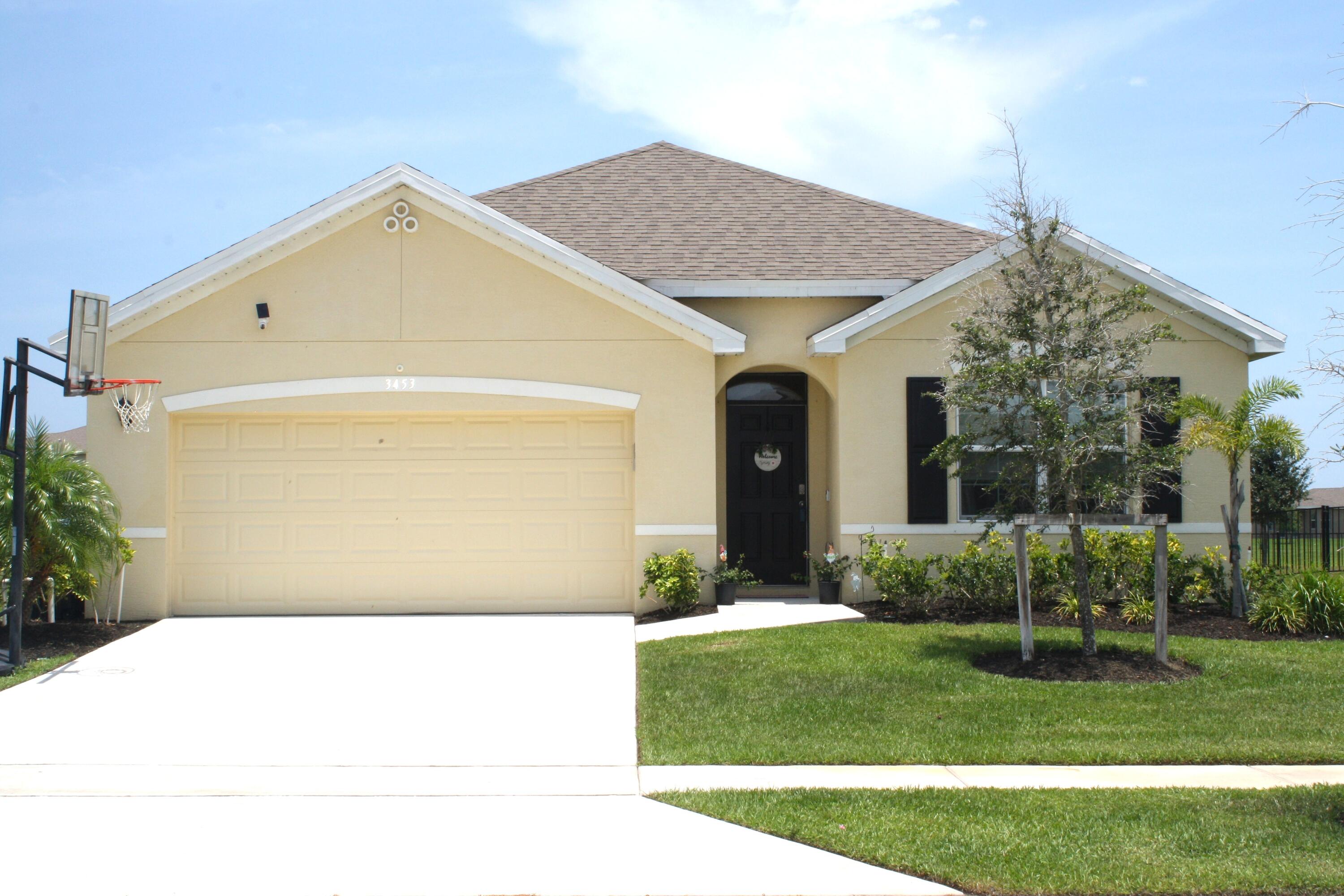 3453 Trinity Cir