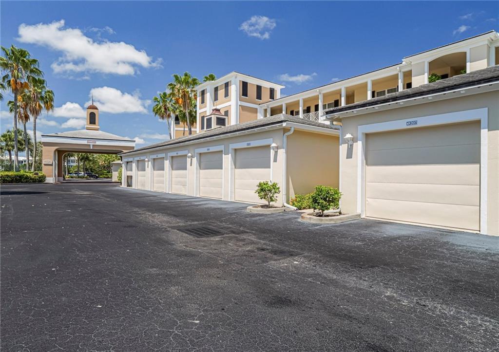 4775 S Harbor Dr #207