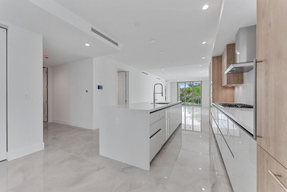 485 E Royal Palm #204 Boca Raton, FL 33432