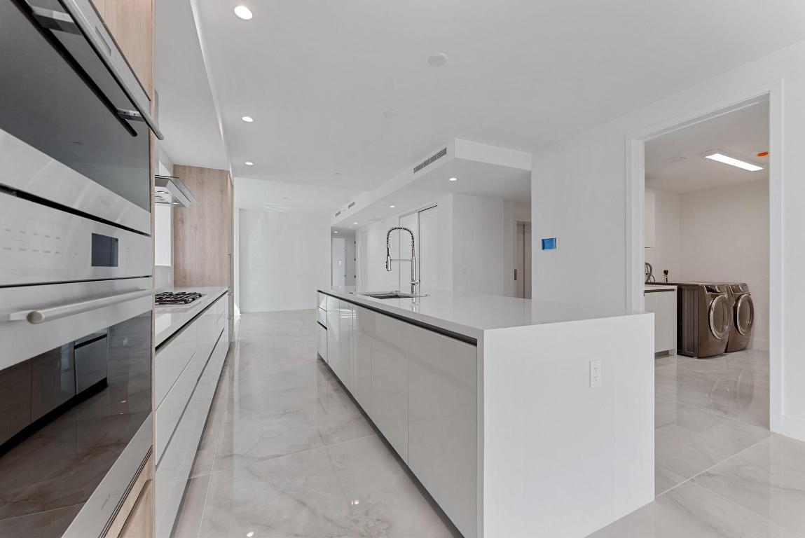 485 E Royal Palm #204 Boca Raton, FL 33432