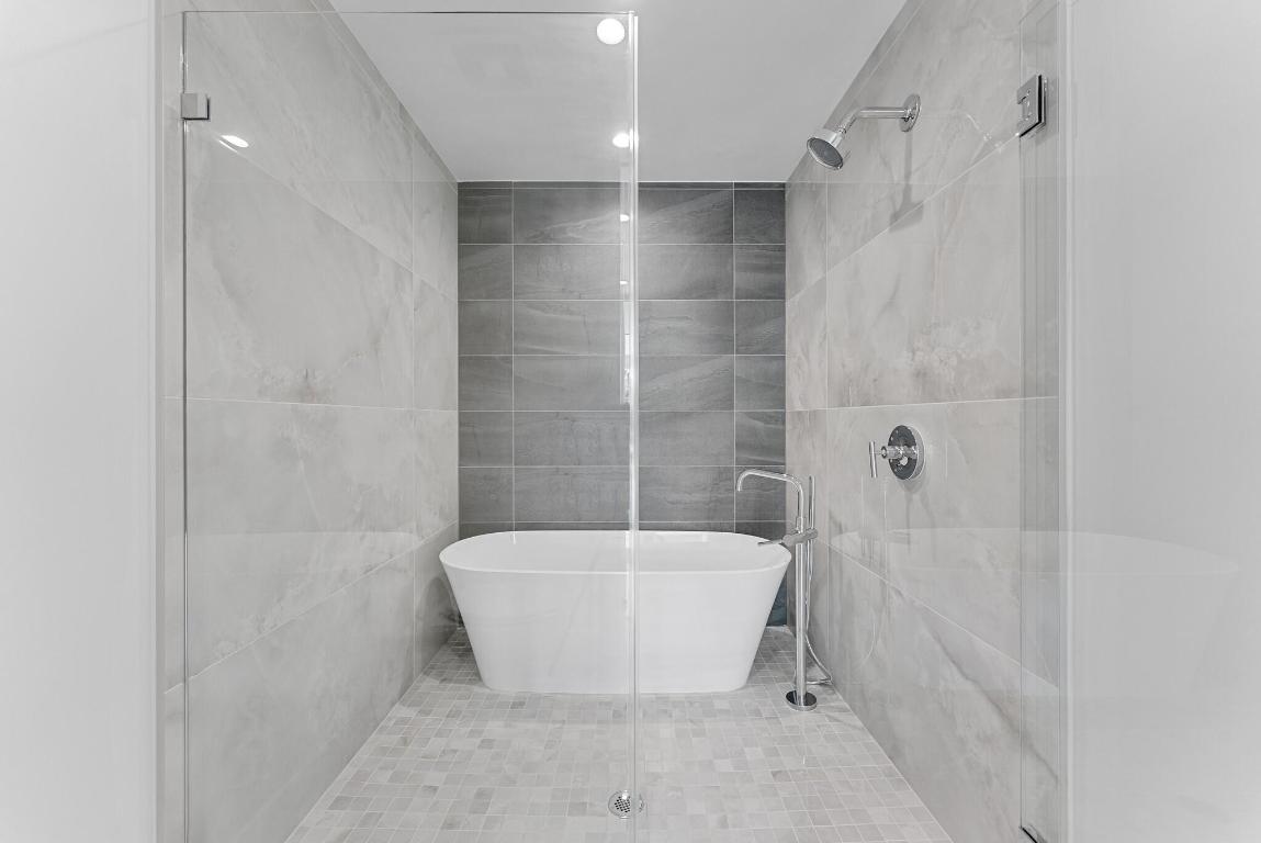 485 E Royal Palm #204 Boca Raton, FL 33432