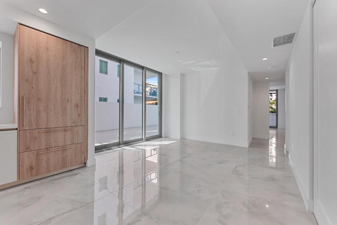 485 E Royal Palm #204 Boca Raton, FL 33432