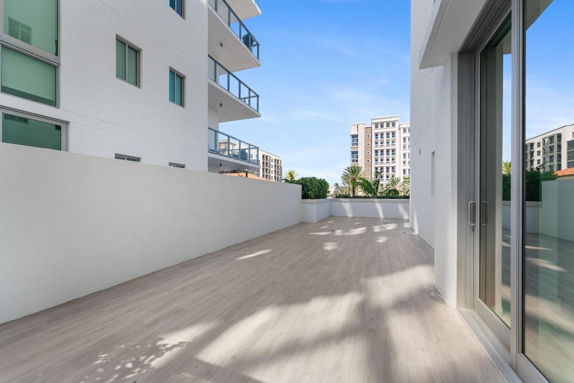 485 E Royal Palm #204 Boca Raton, FL 33432