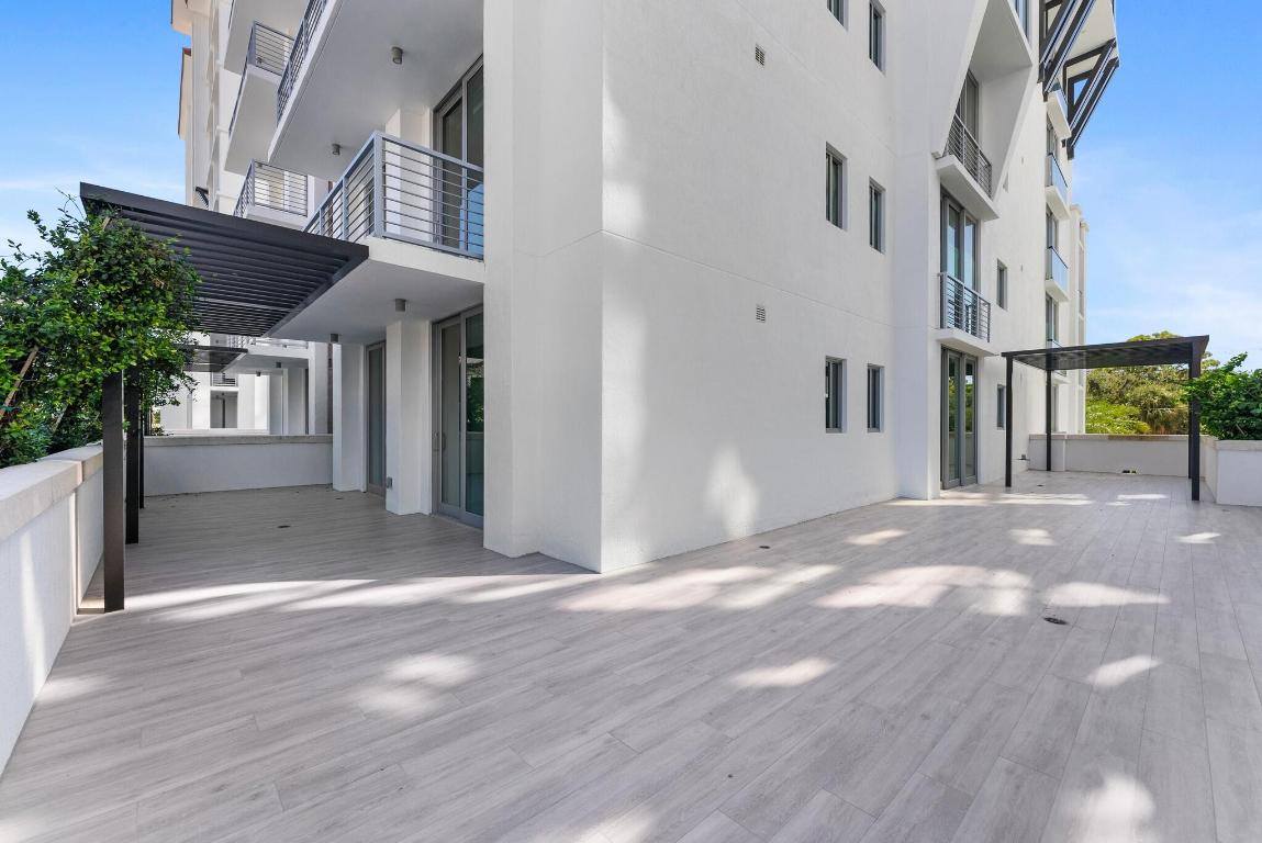 485 E Royal Palm #204 Boca Raton, FL 33432