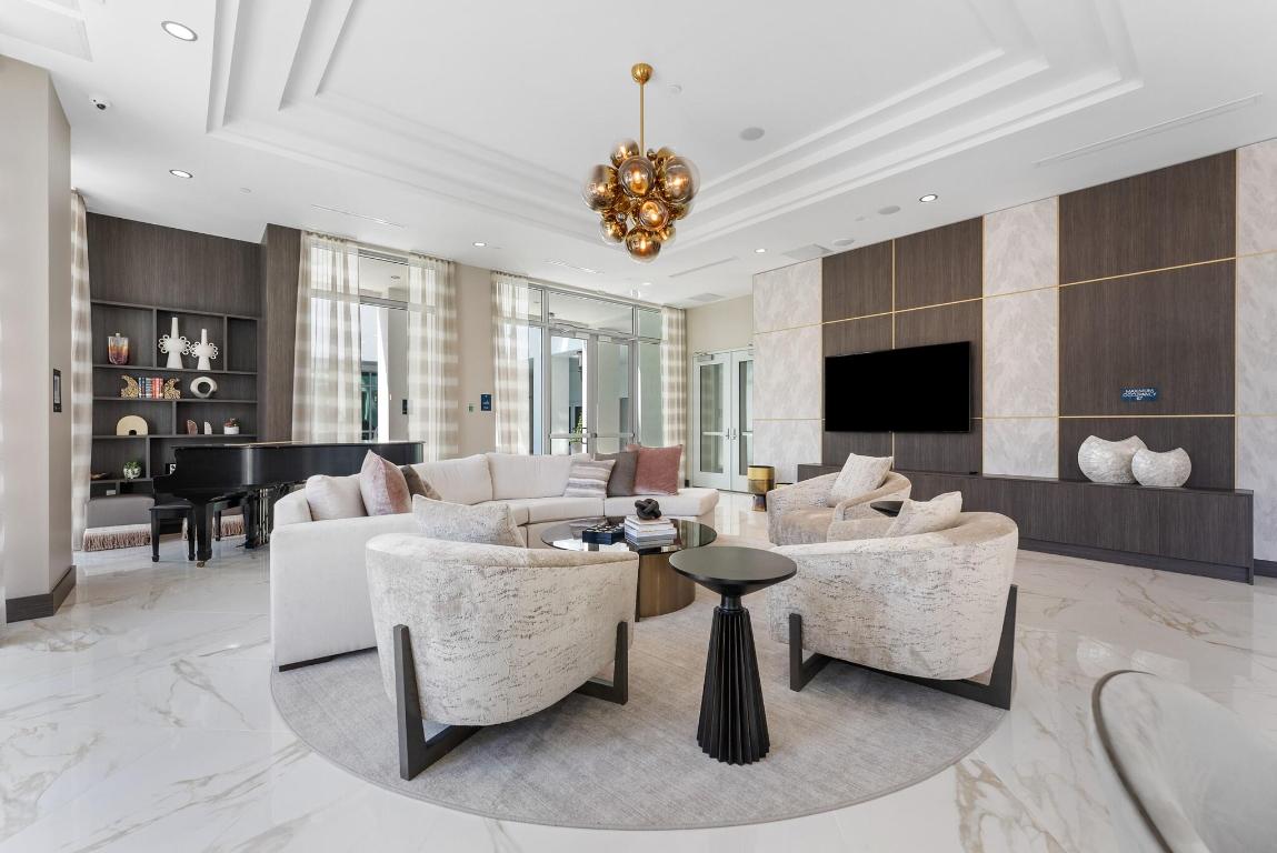 485 E Royal Palm #204 Boca Raton, FL 33432