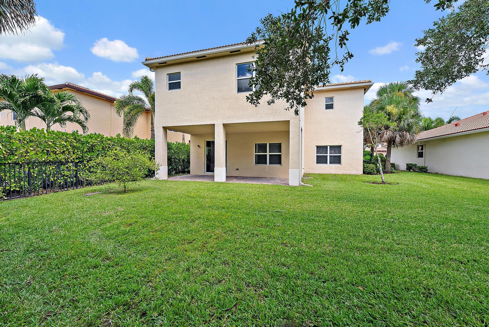 136 Behring Way Jupiter, FL 33458