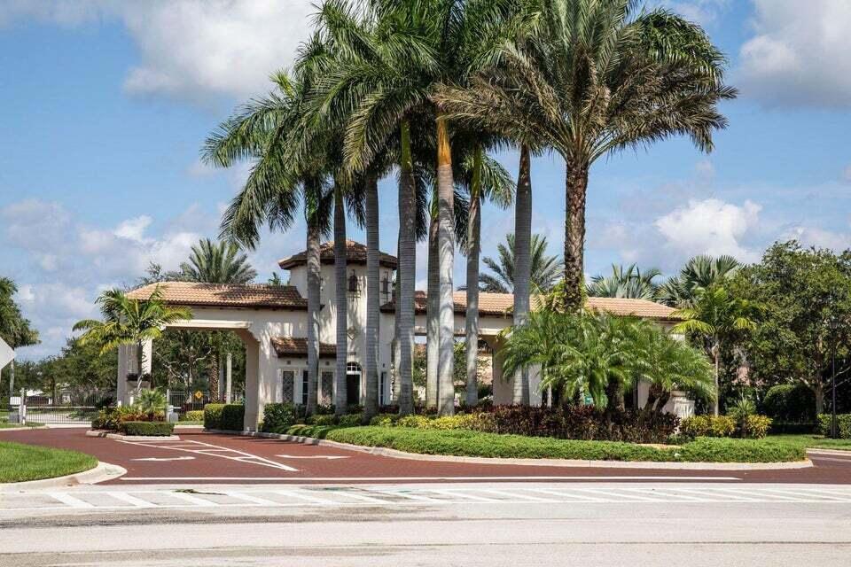 136 Behring Way Jupiter, FL 33458