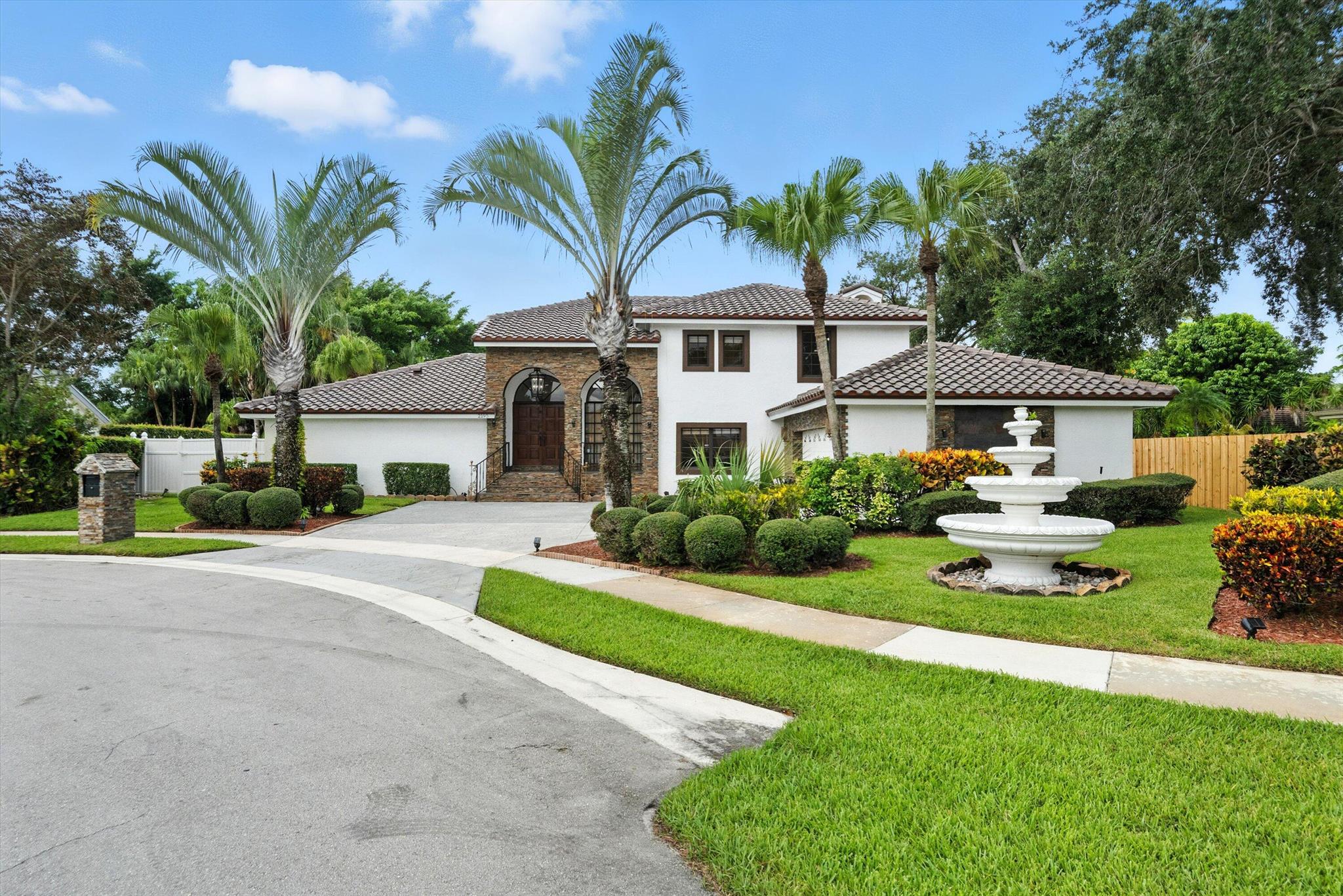 2195 Portland Ct