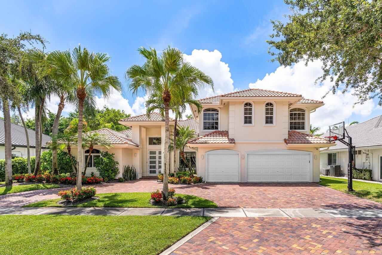 3152 St Annes Dr