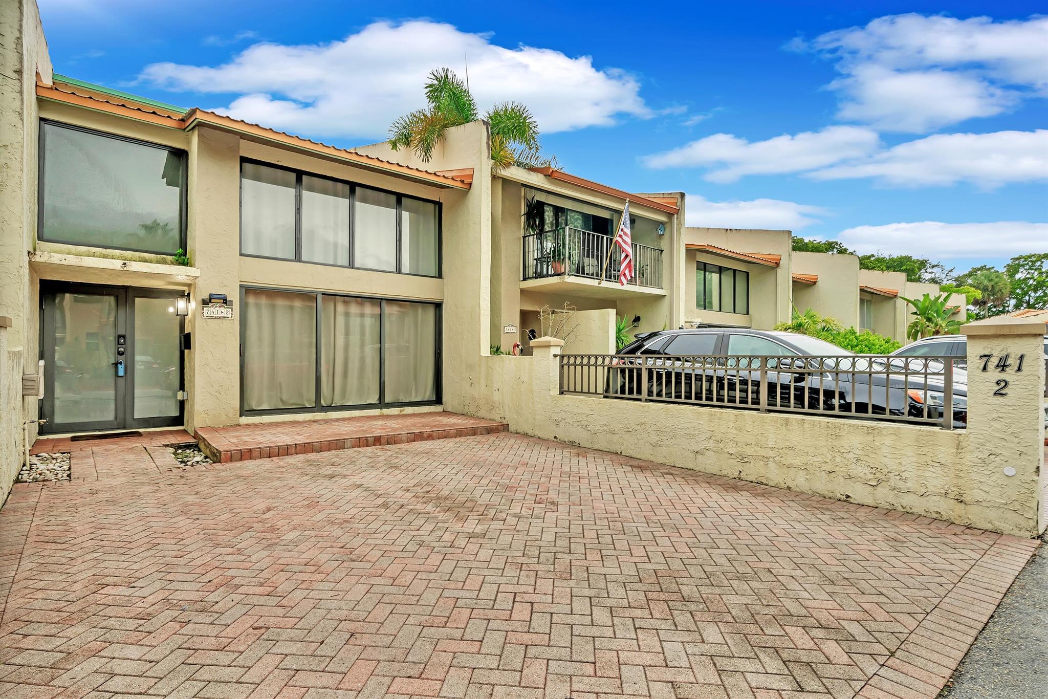 741 E Coco Plum Cir #2