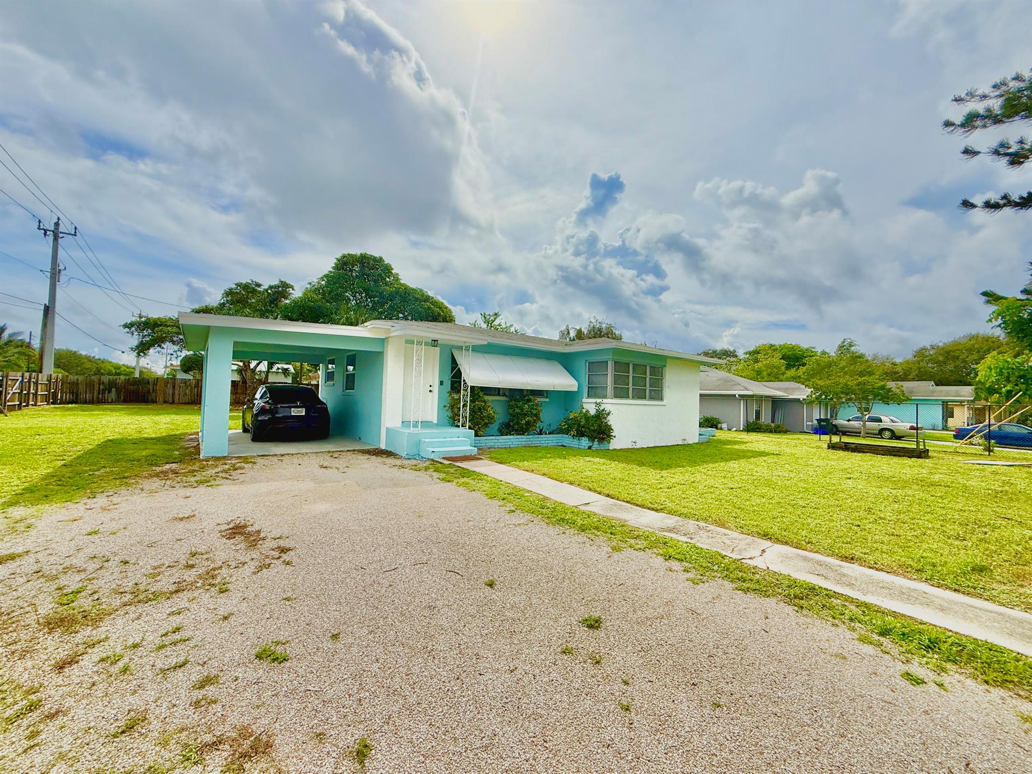 355 NW 8th Ave