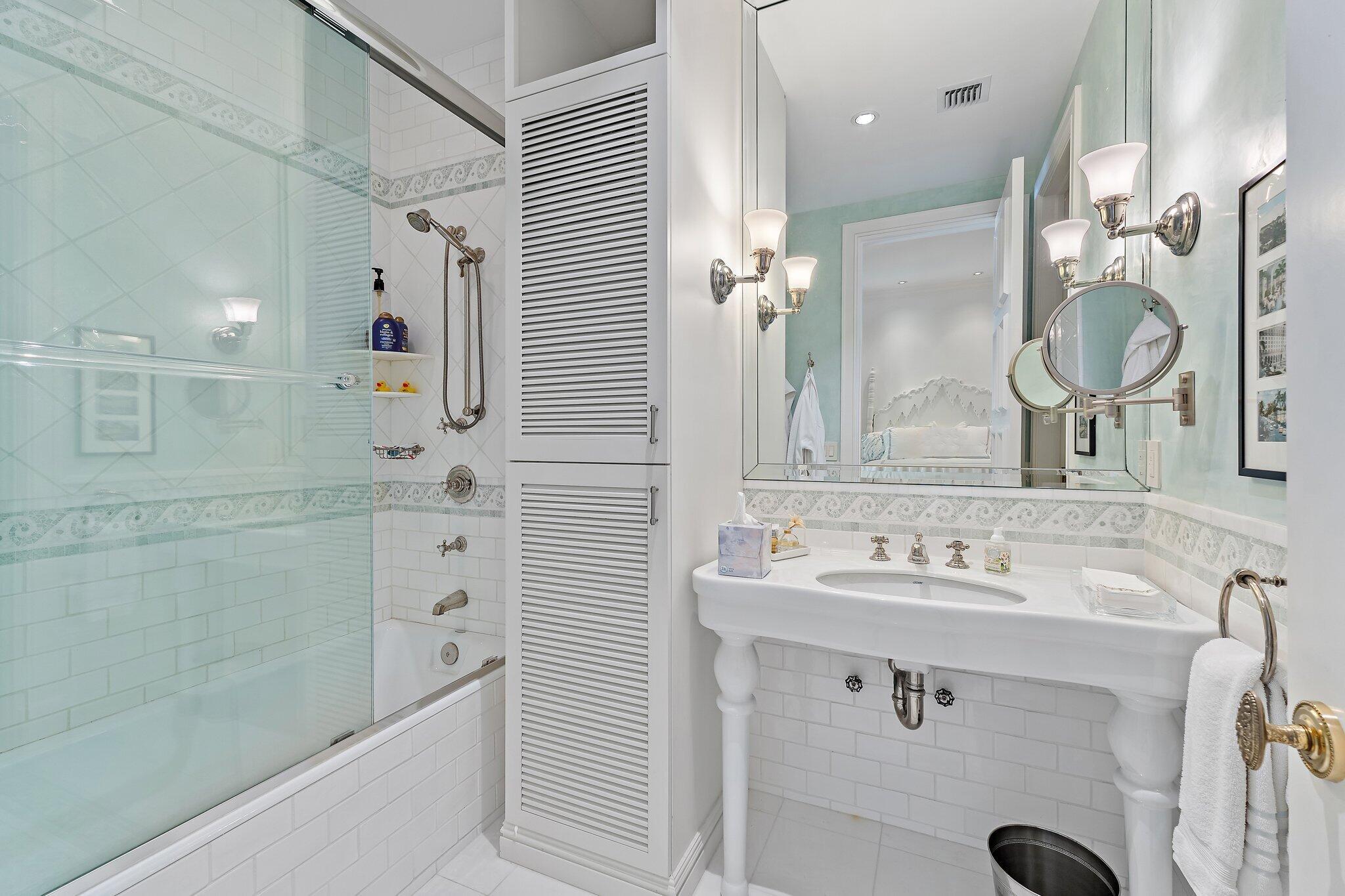 150 Bears Clb Dr Jupiter, FL 33477