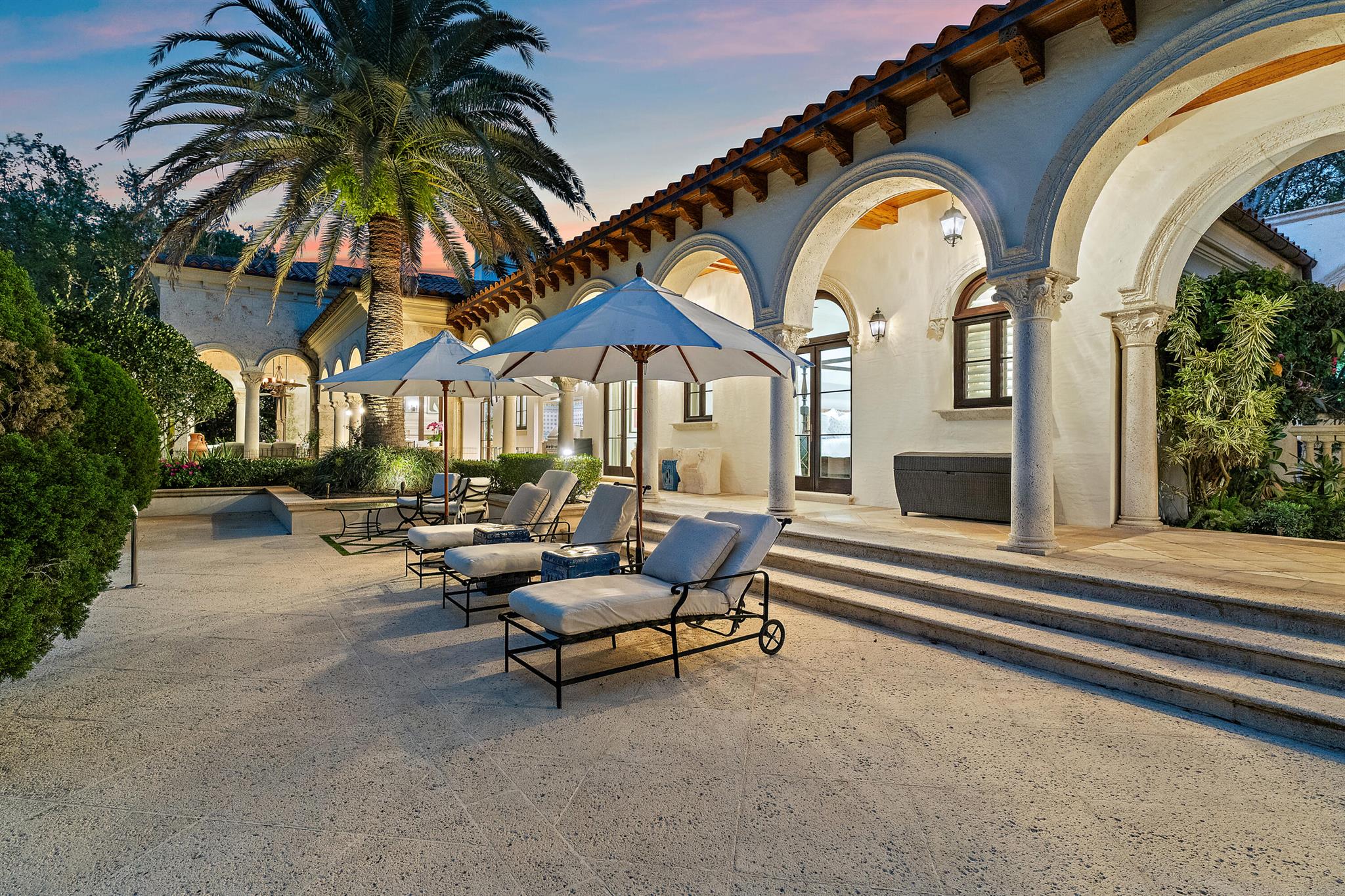 150 Bears Clb Dr Jupiter, FL 33477